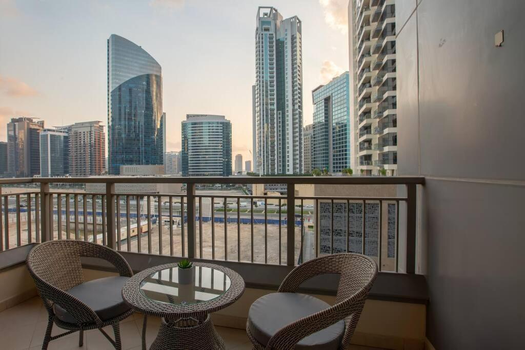 Ferienwohnung Lux 1Br 2 Min To Burj Khalifa Dubai Exterior foto