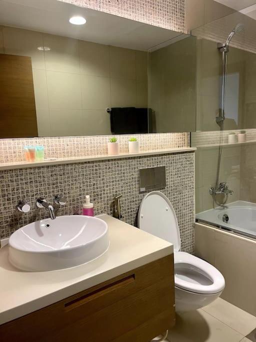 Ferienwohnung Lux 1Br 2 Min To Burj Khalifa Dubai Exterior foto